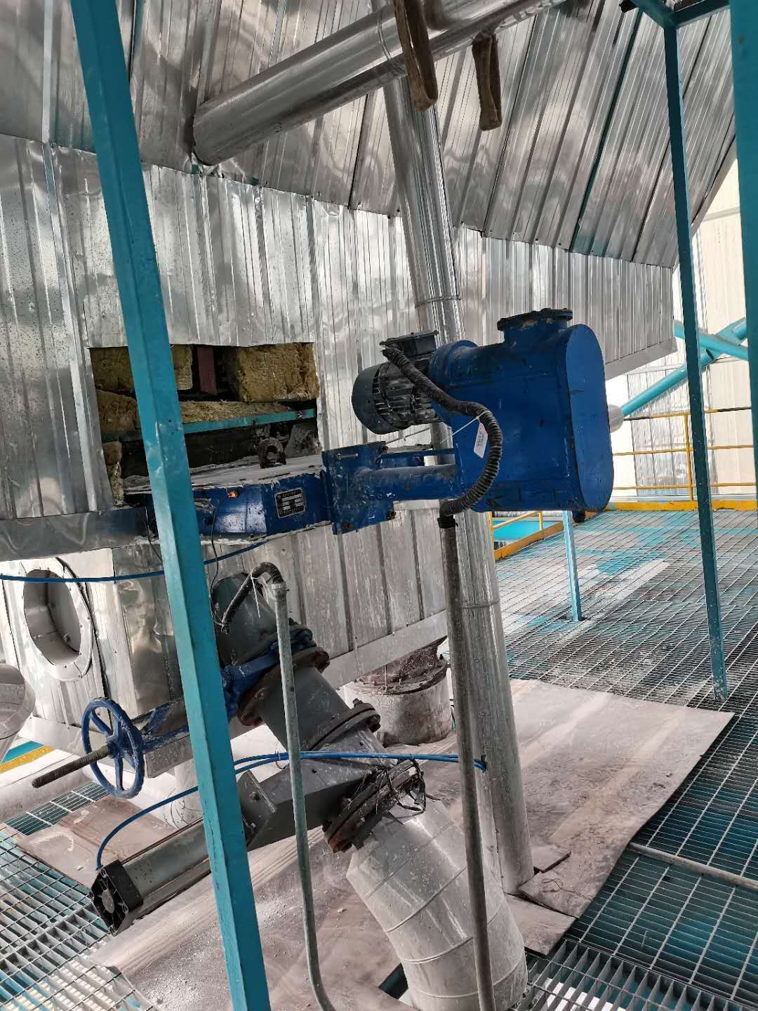 ���̰���